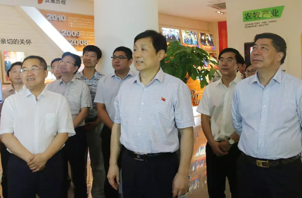 1569824160907513.png 24.江西省委常委、省委秘書長趙力平蒞臨正邦集團考察.png